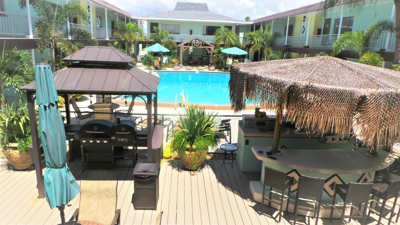 Island House Resort Hotel Сант Пит Бич Экстерьер фото